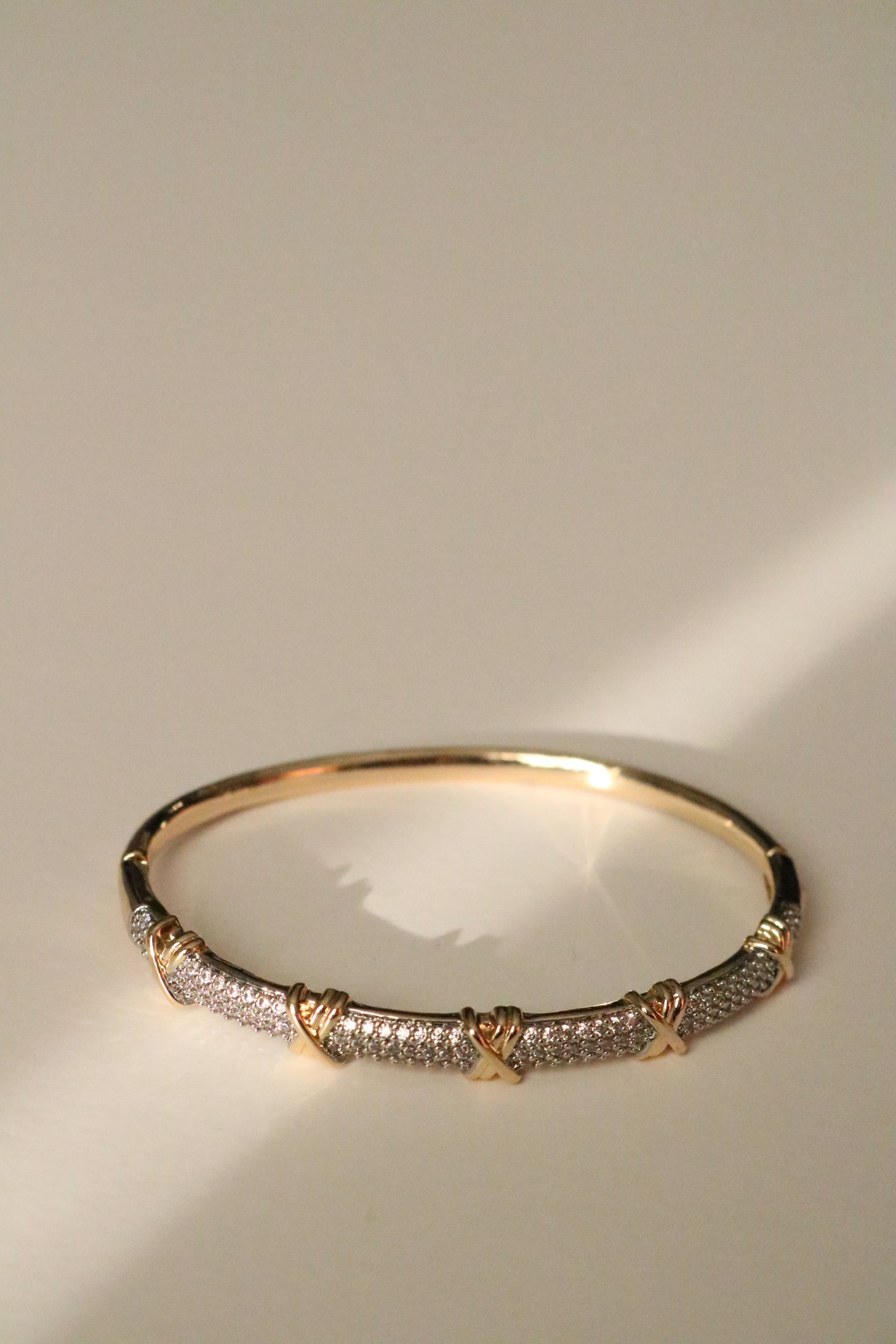 CROSS TENNIS BANGLE
