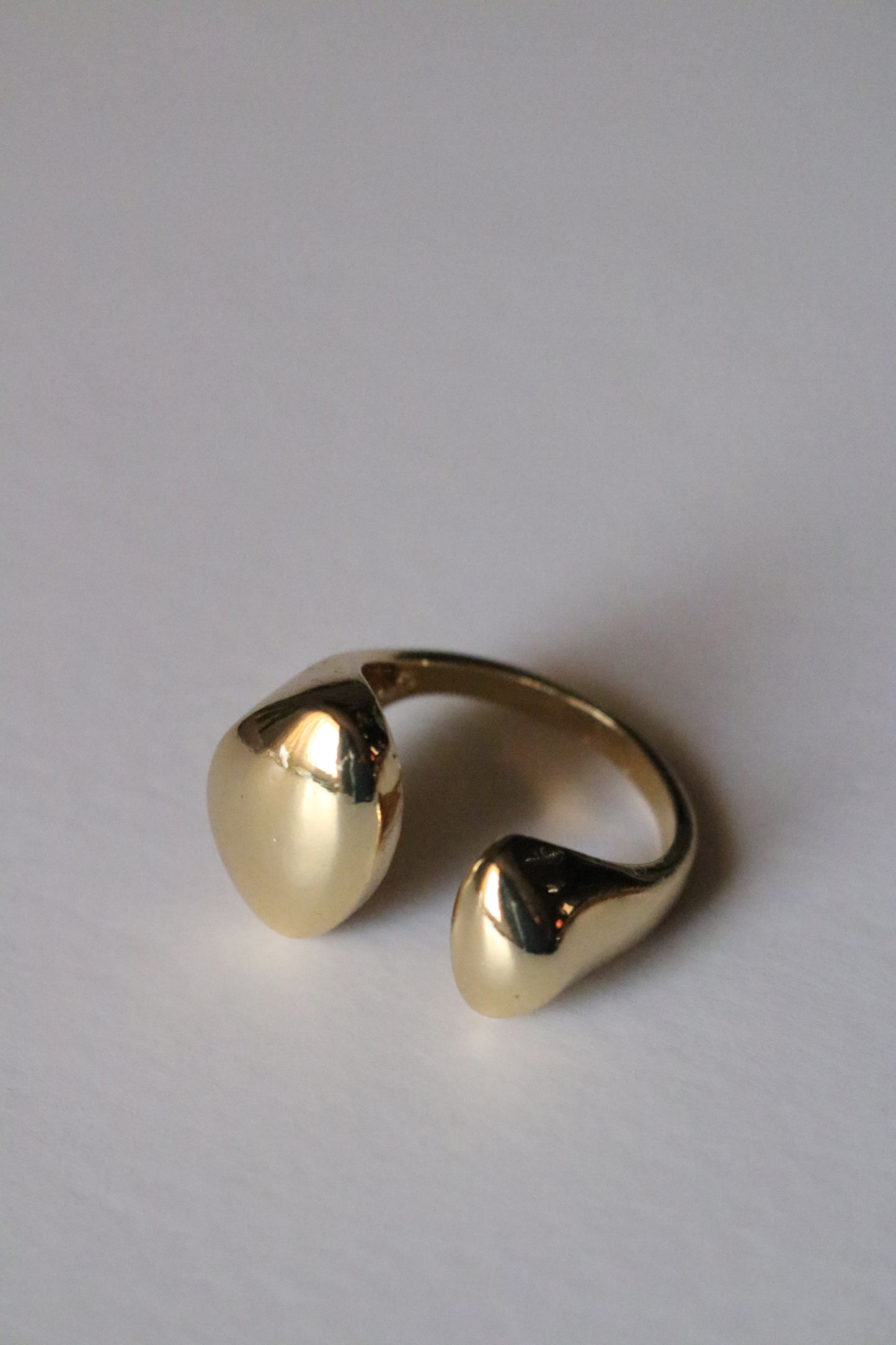 OPPOSITE RING