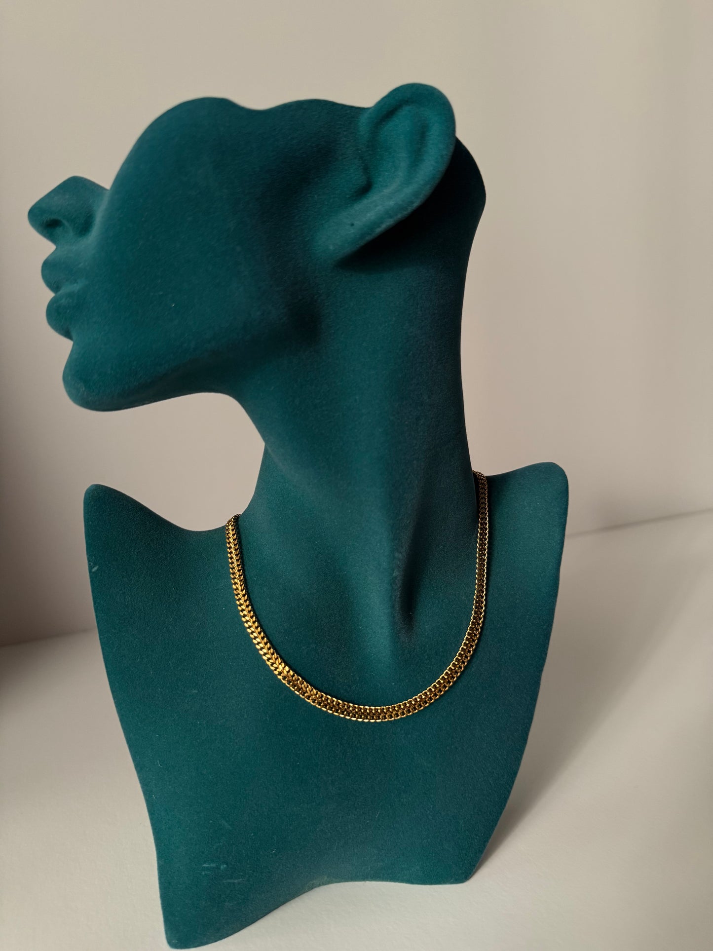 CUBAN LINK NECKLACE