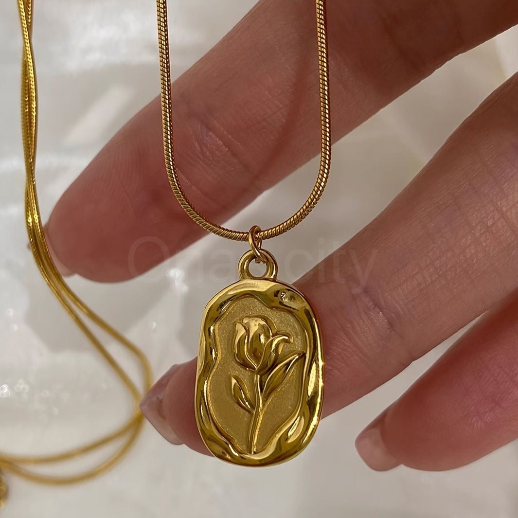 GOLD ROSE WITH GOLD BACKGROUND NECKLACE