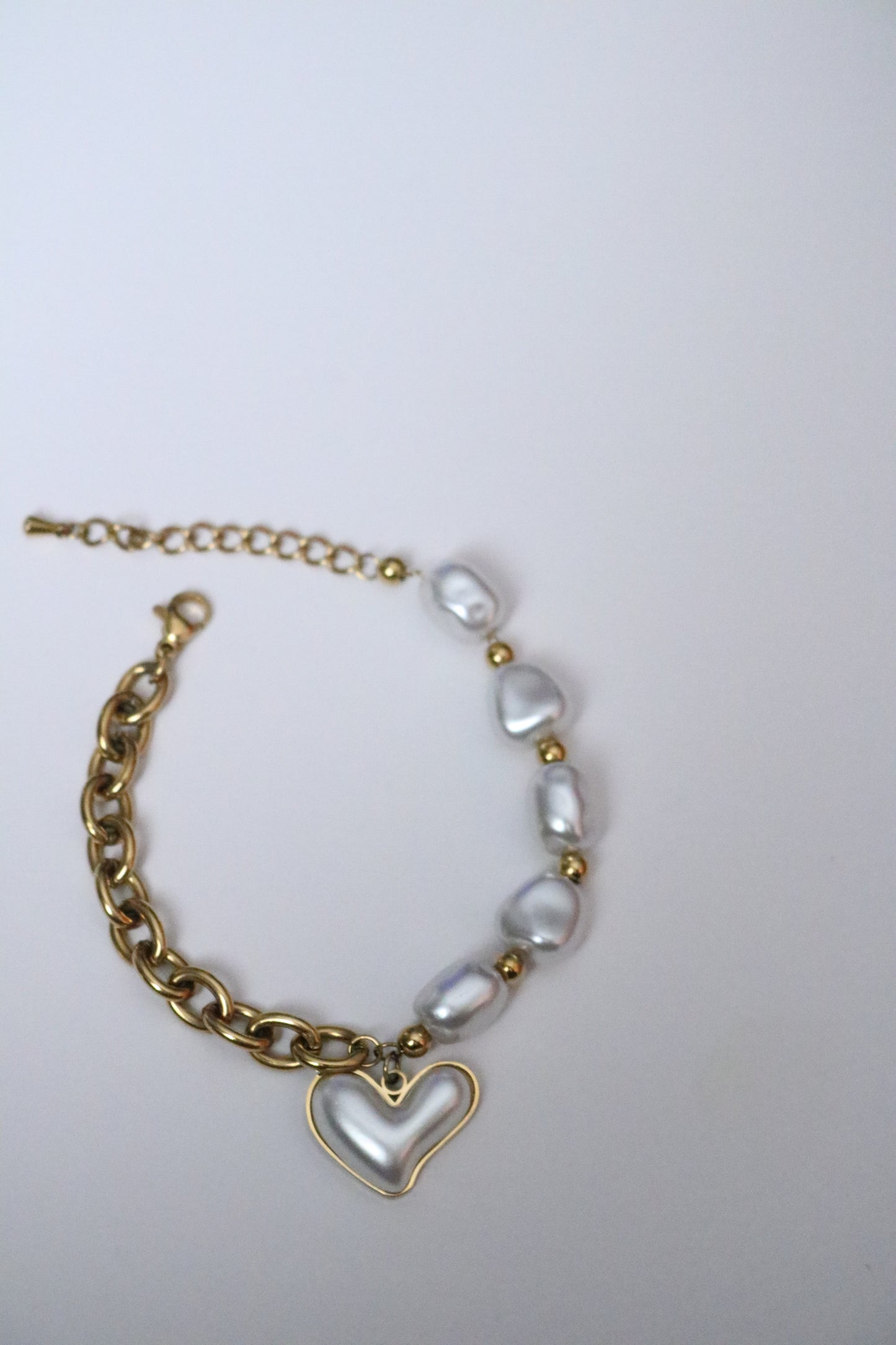 VINTAGE HEART BRACELET