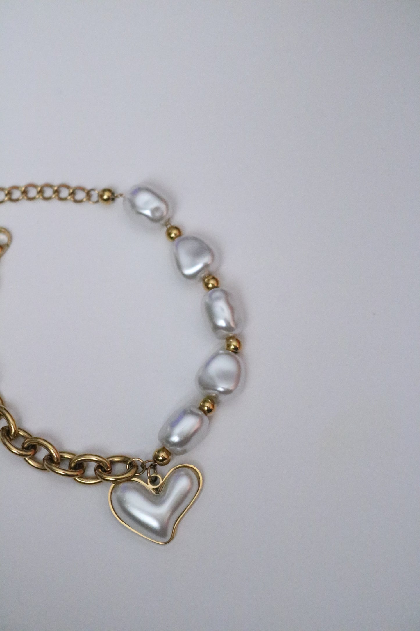 VINTAGE HEART BRACELET