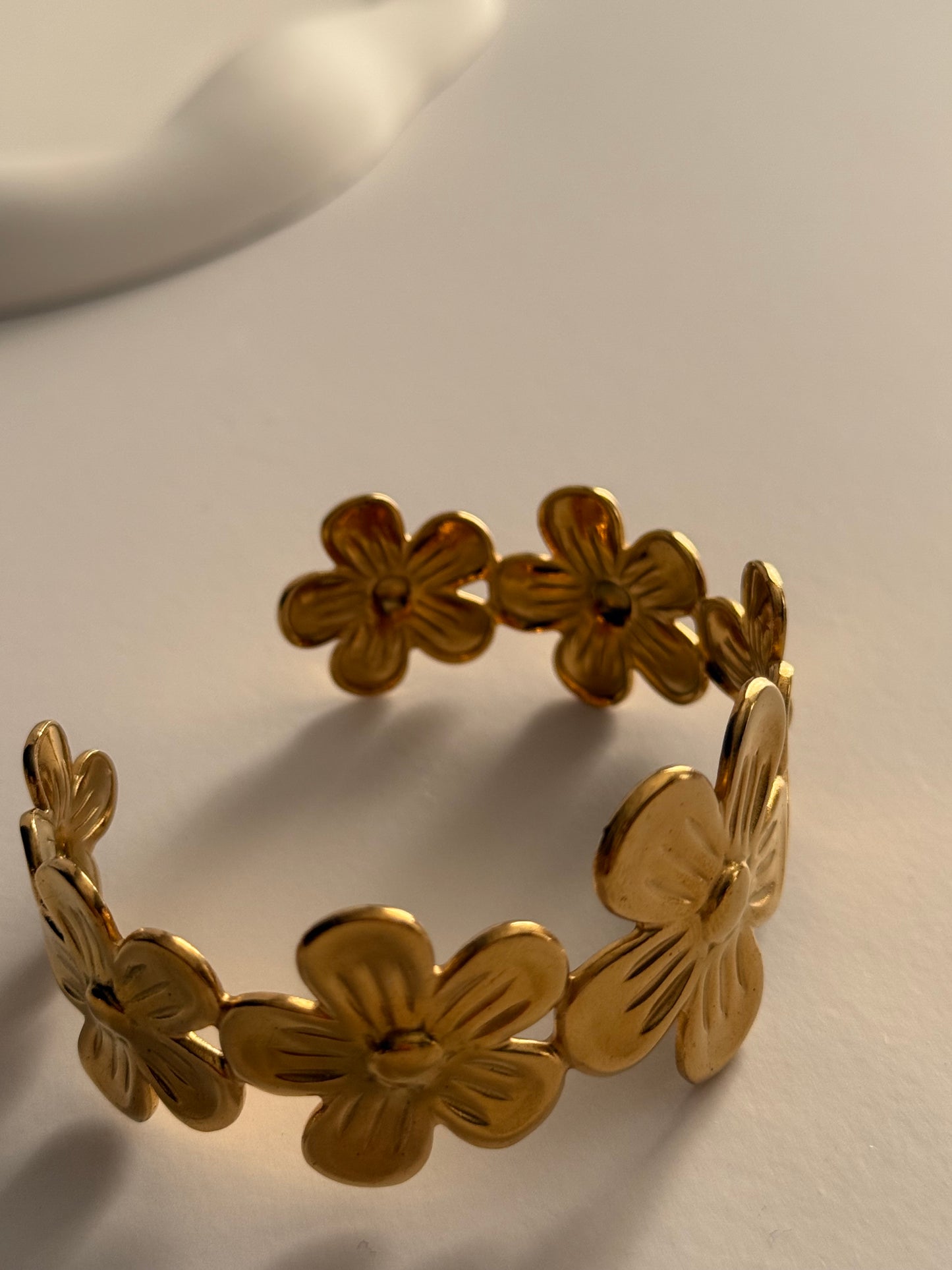 FLORAL BANGLE (adjustable)