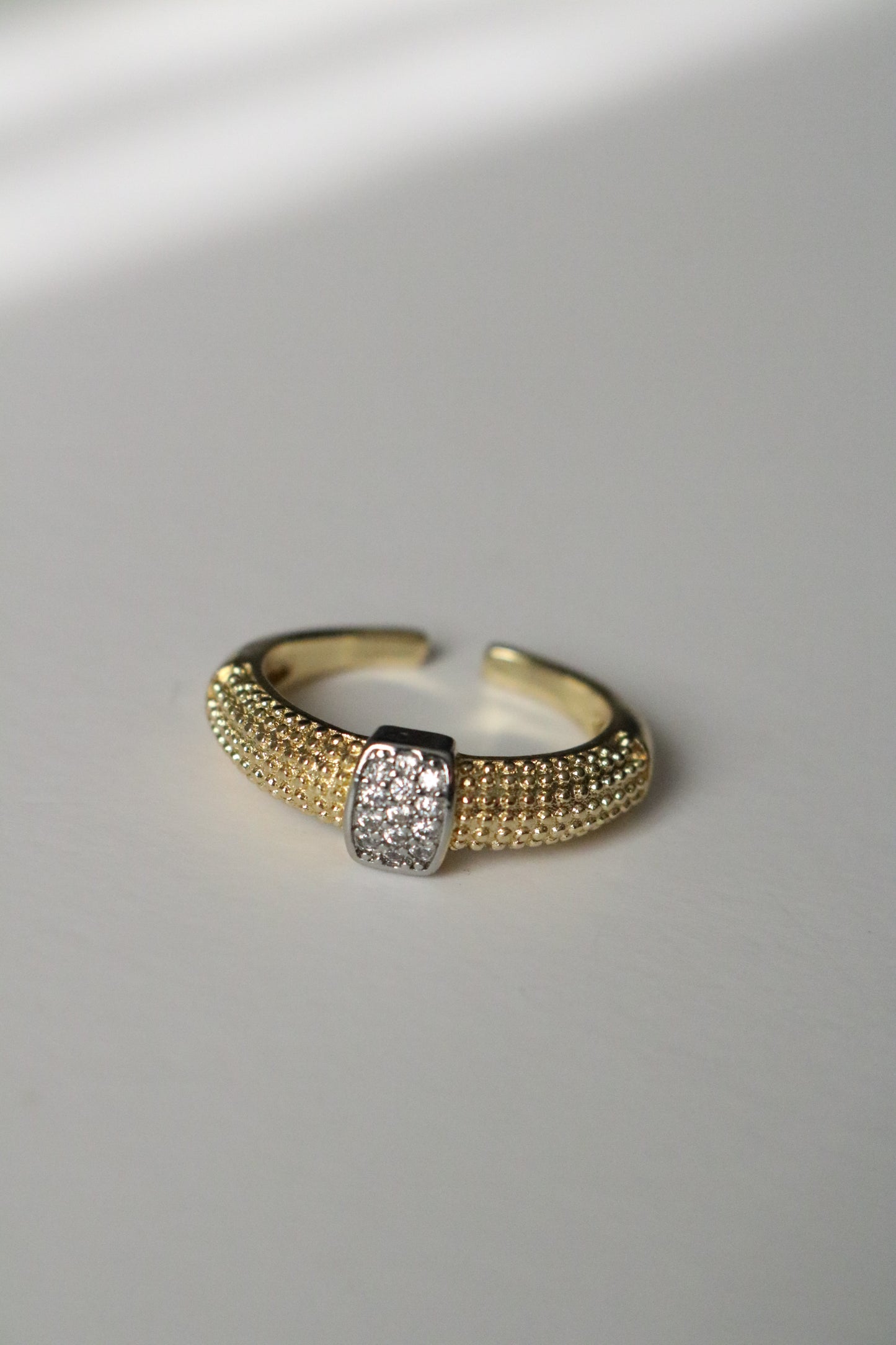 ROME RING ( Free size )
