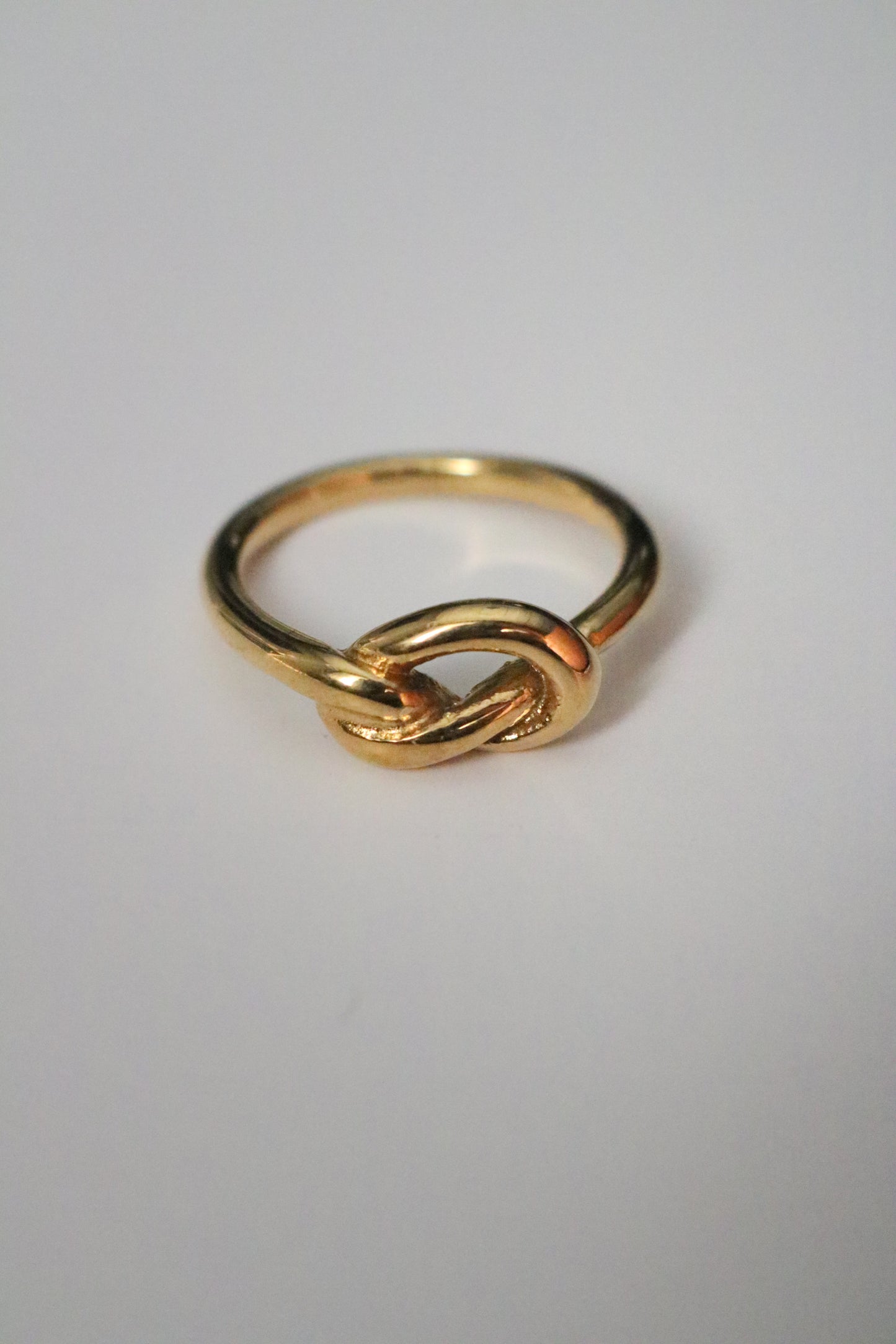 LOVE KNOT RING