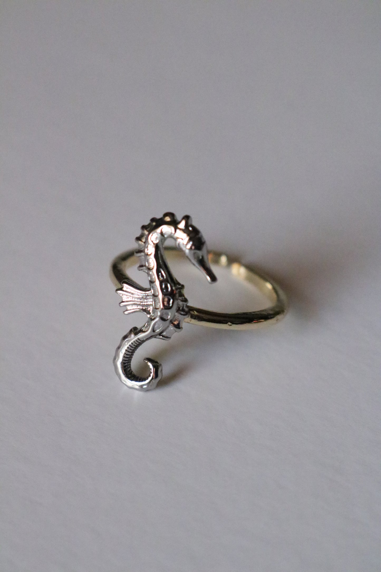SEAHORSE RING (free size)
