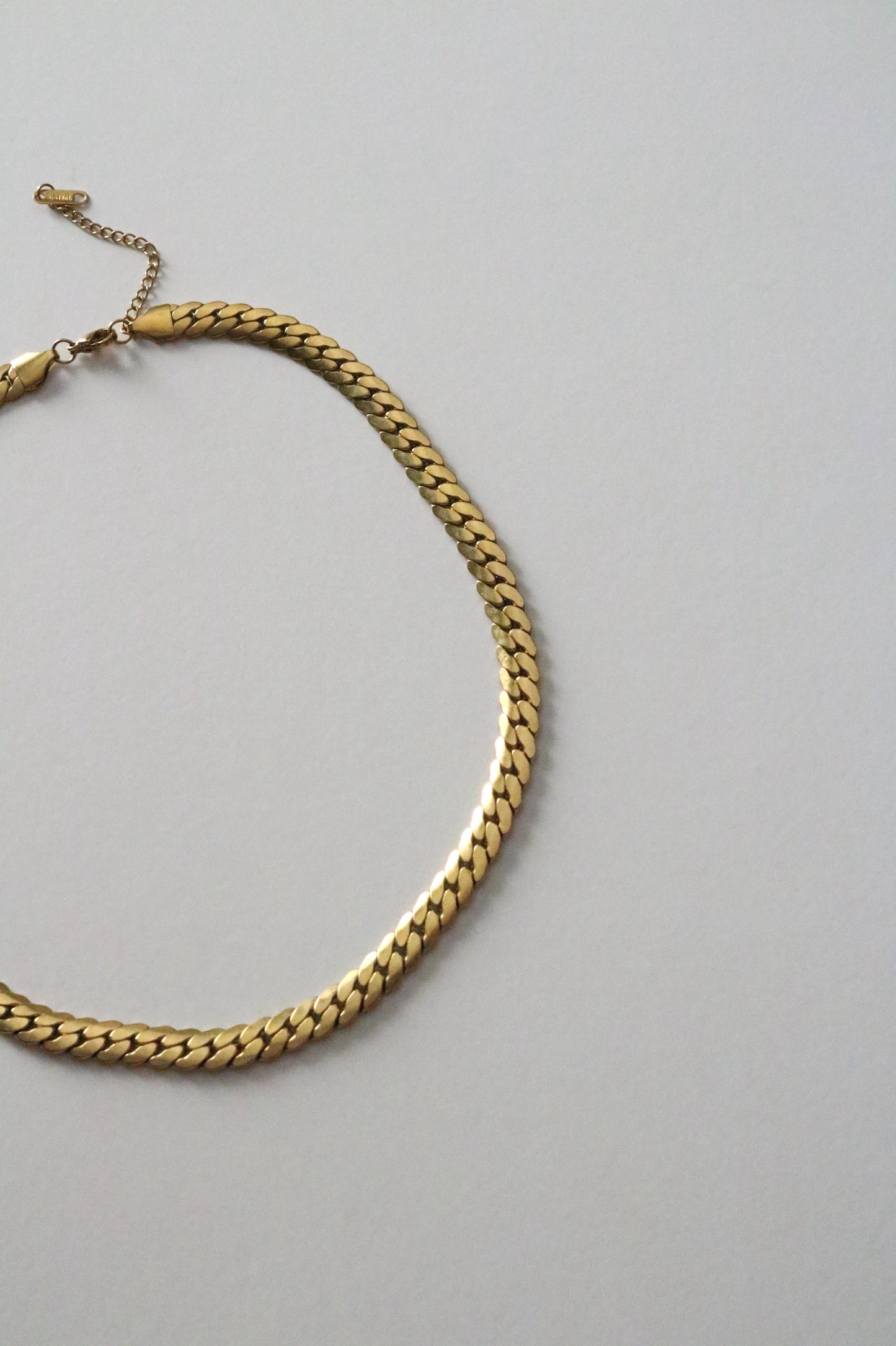 Luna Flat Chain
