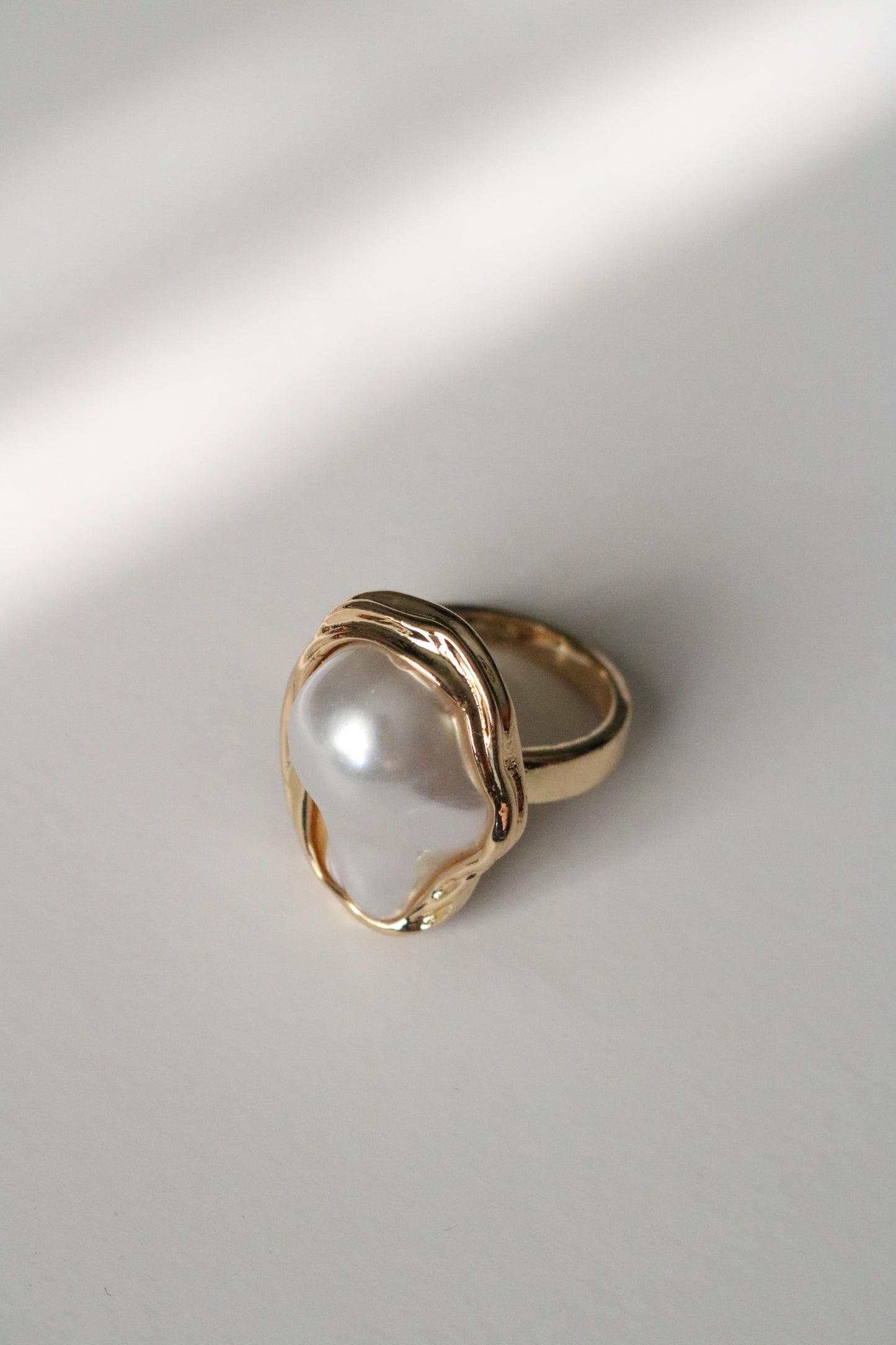 IRREGULAR PEARL RING ( Free size )