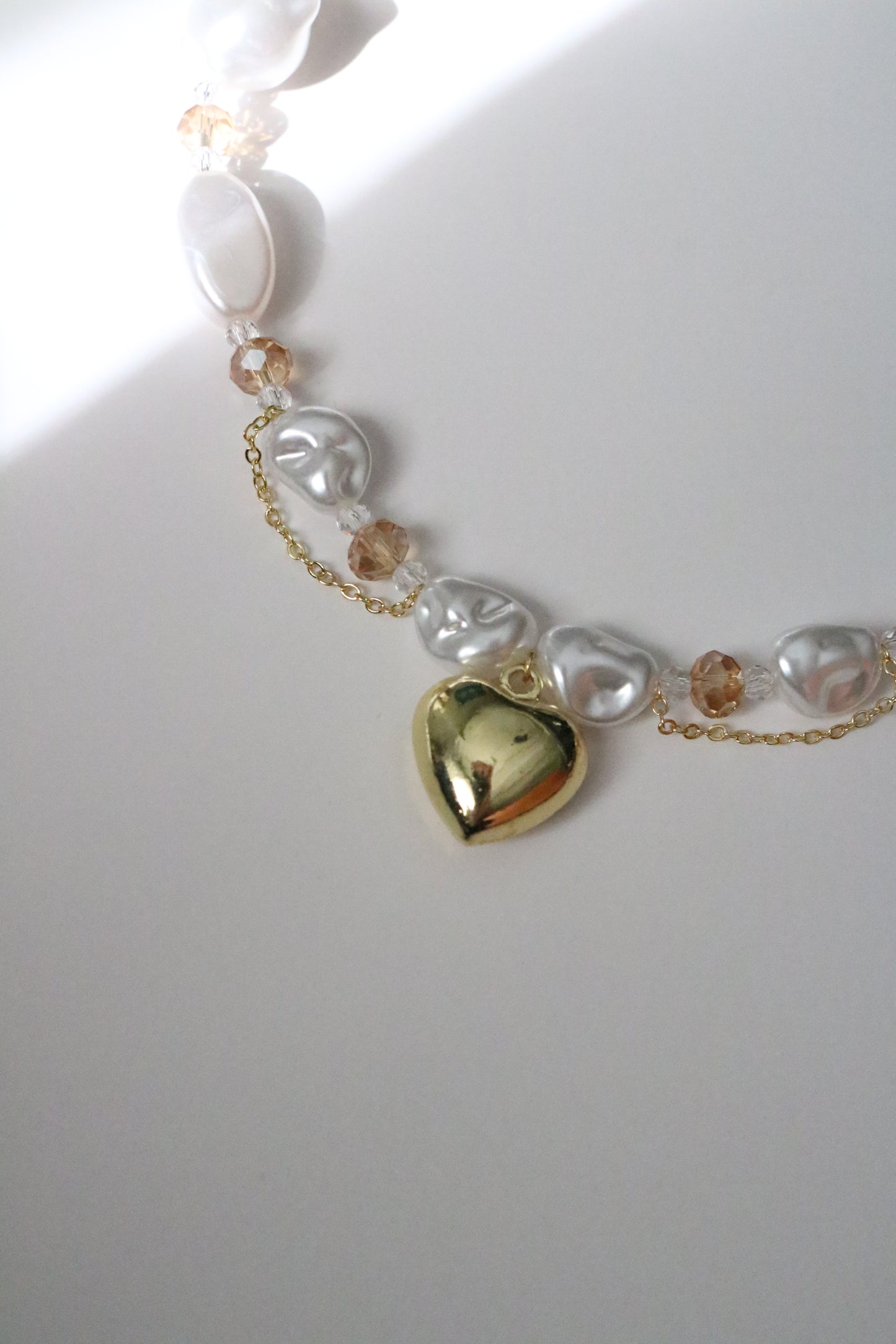 HEART PEARL CHOKER