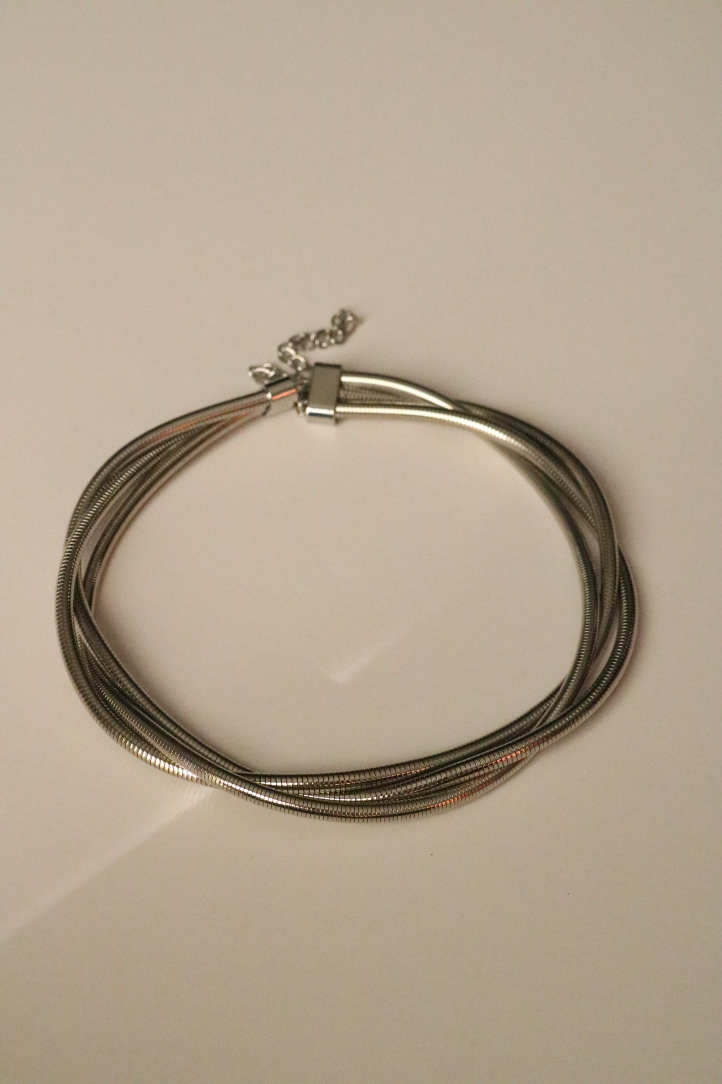 DOUBLE SNAKE CHOKER