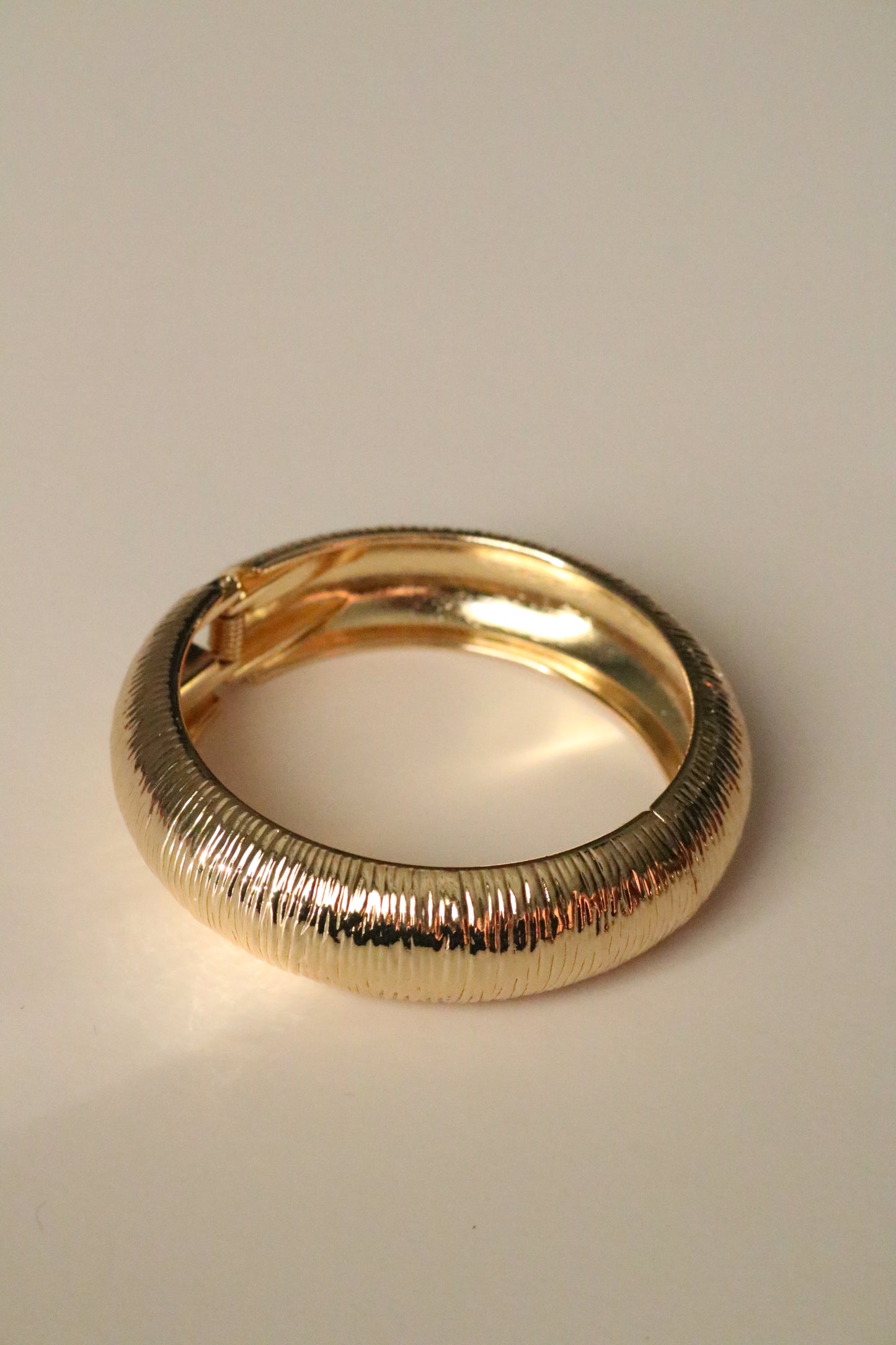 GOLDEN DUSK BANGLE