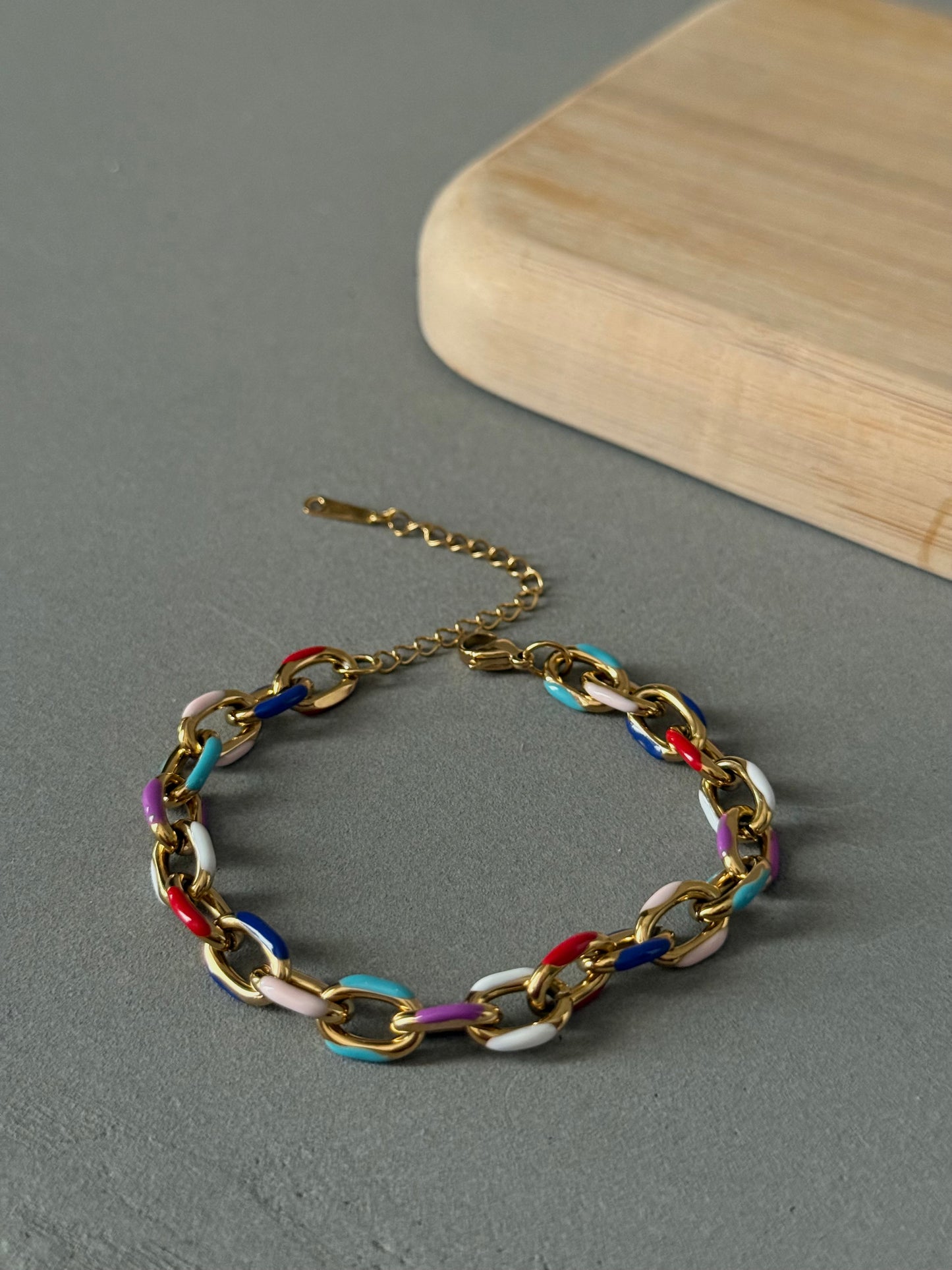 COLORFUL BEAD BRACELET