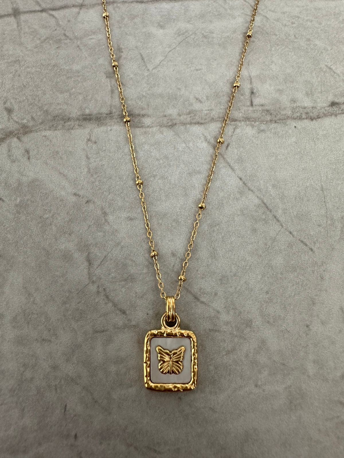 BUTTER FLY NECKLACE