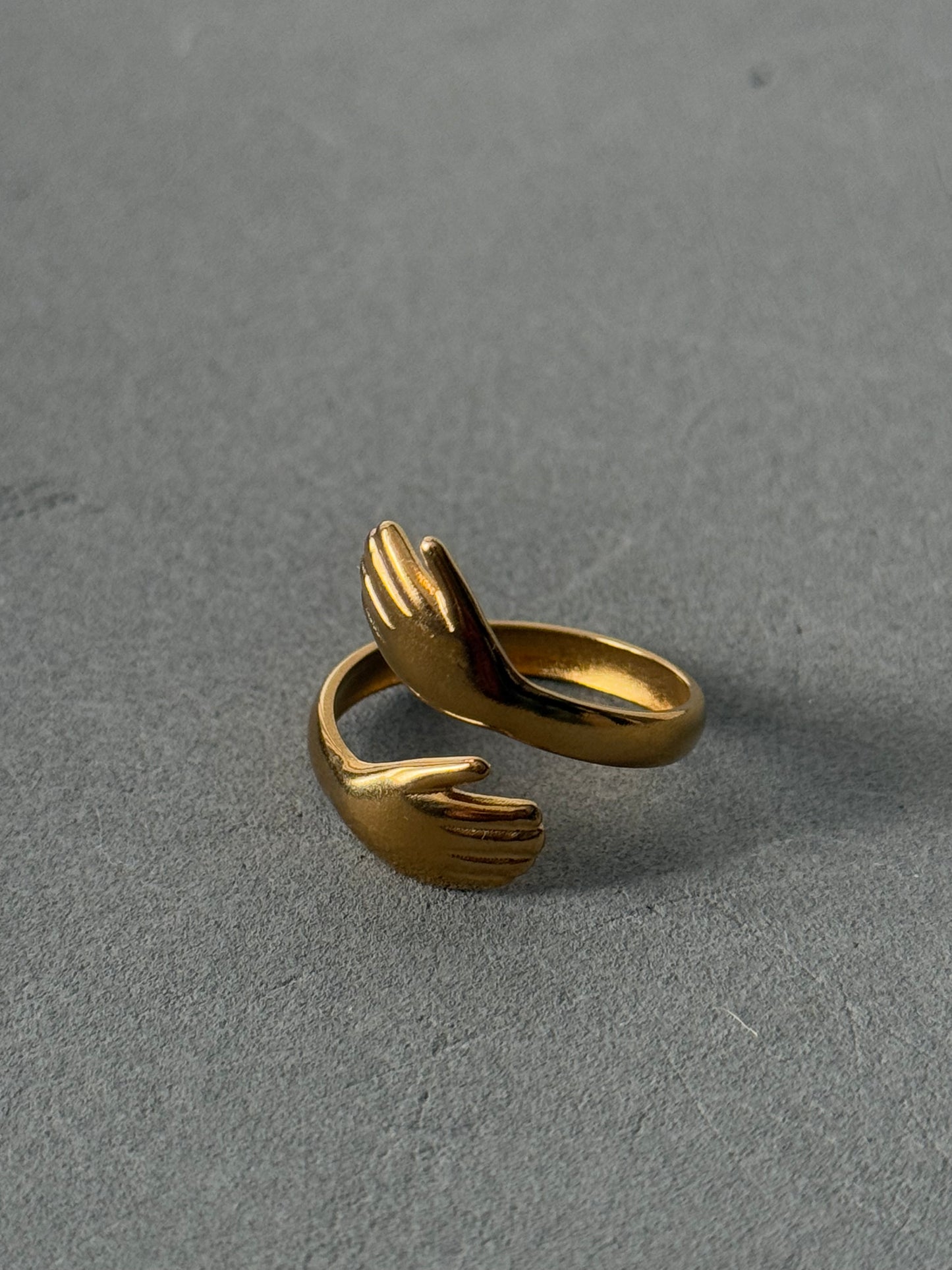 HUG RING