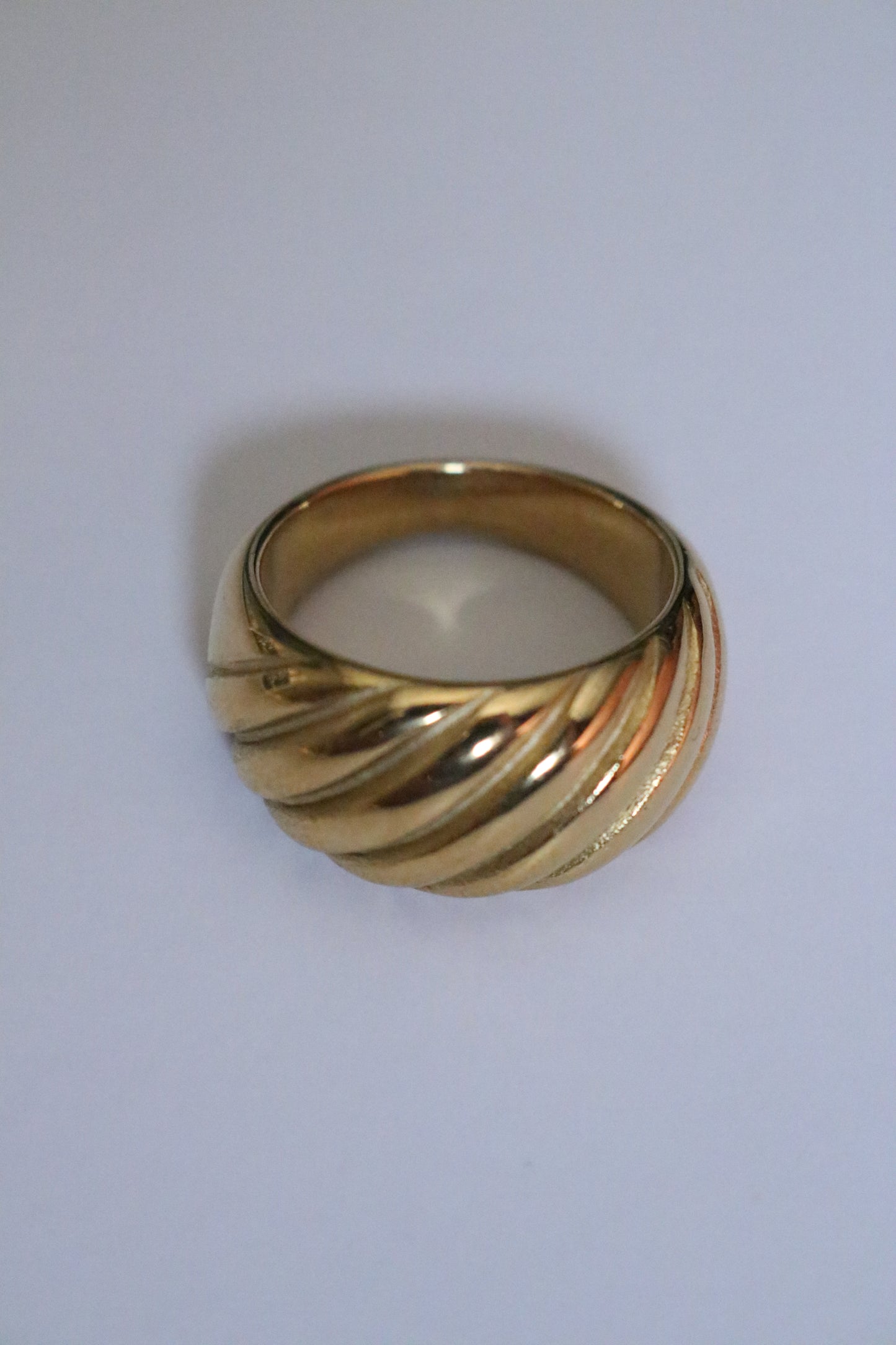 WIDE CROISSANT RING