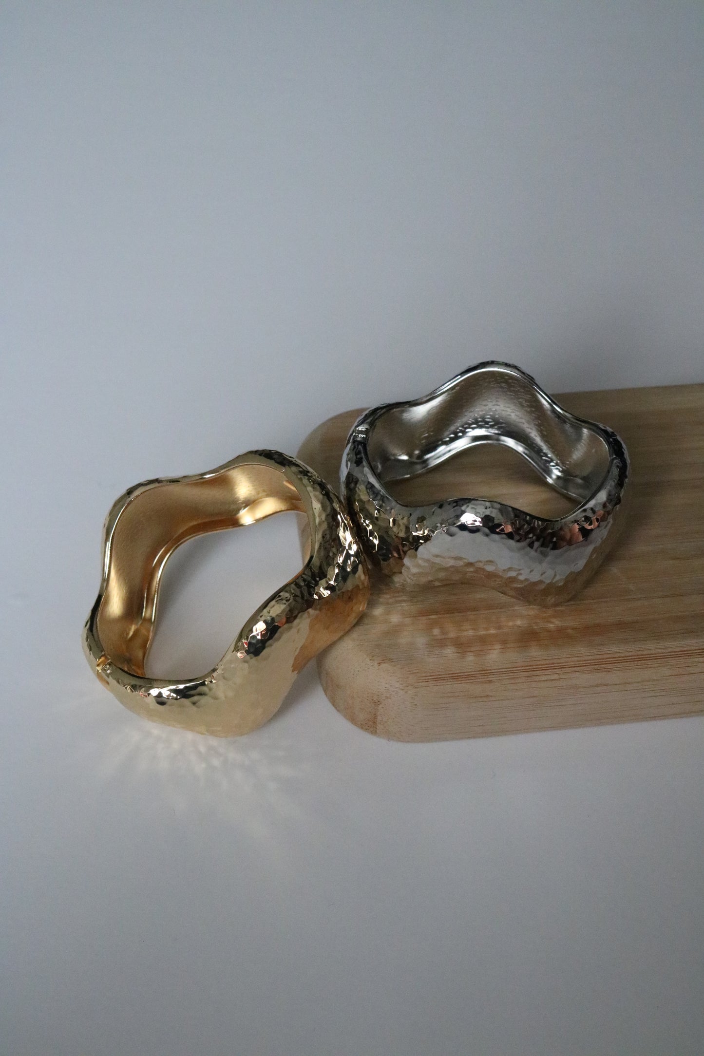 FOSCO BANGLE