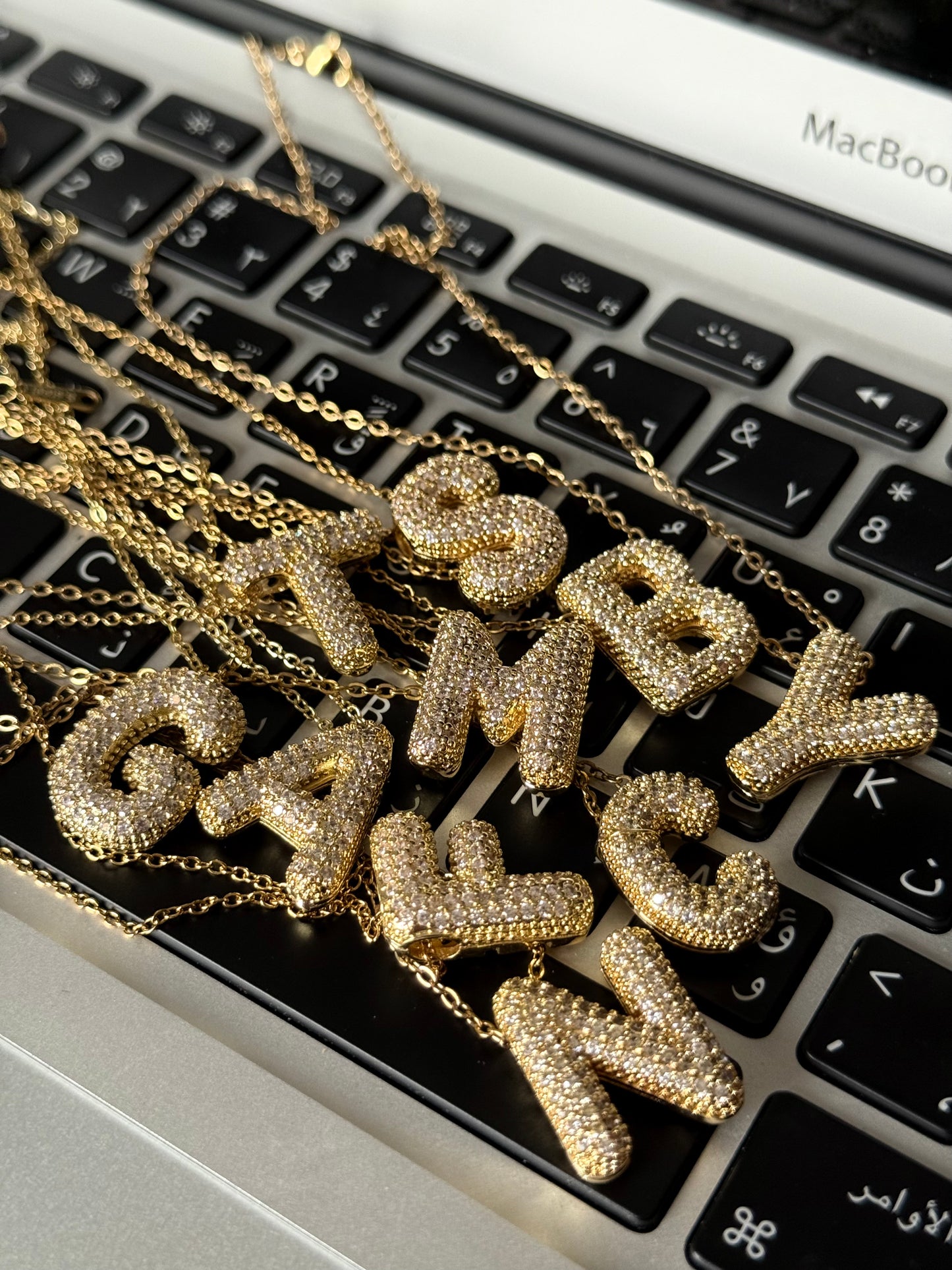 INITIAL NECKLACE