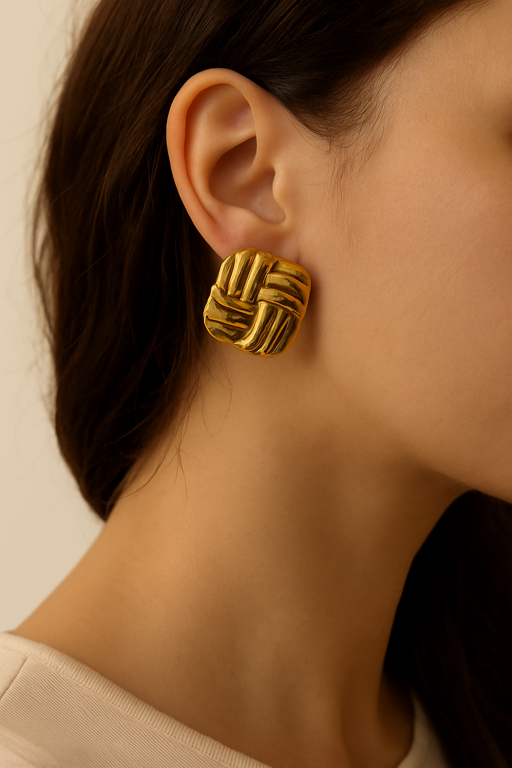 SQUARE STUD EARRINGS