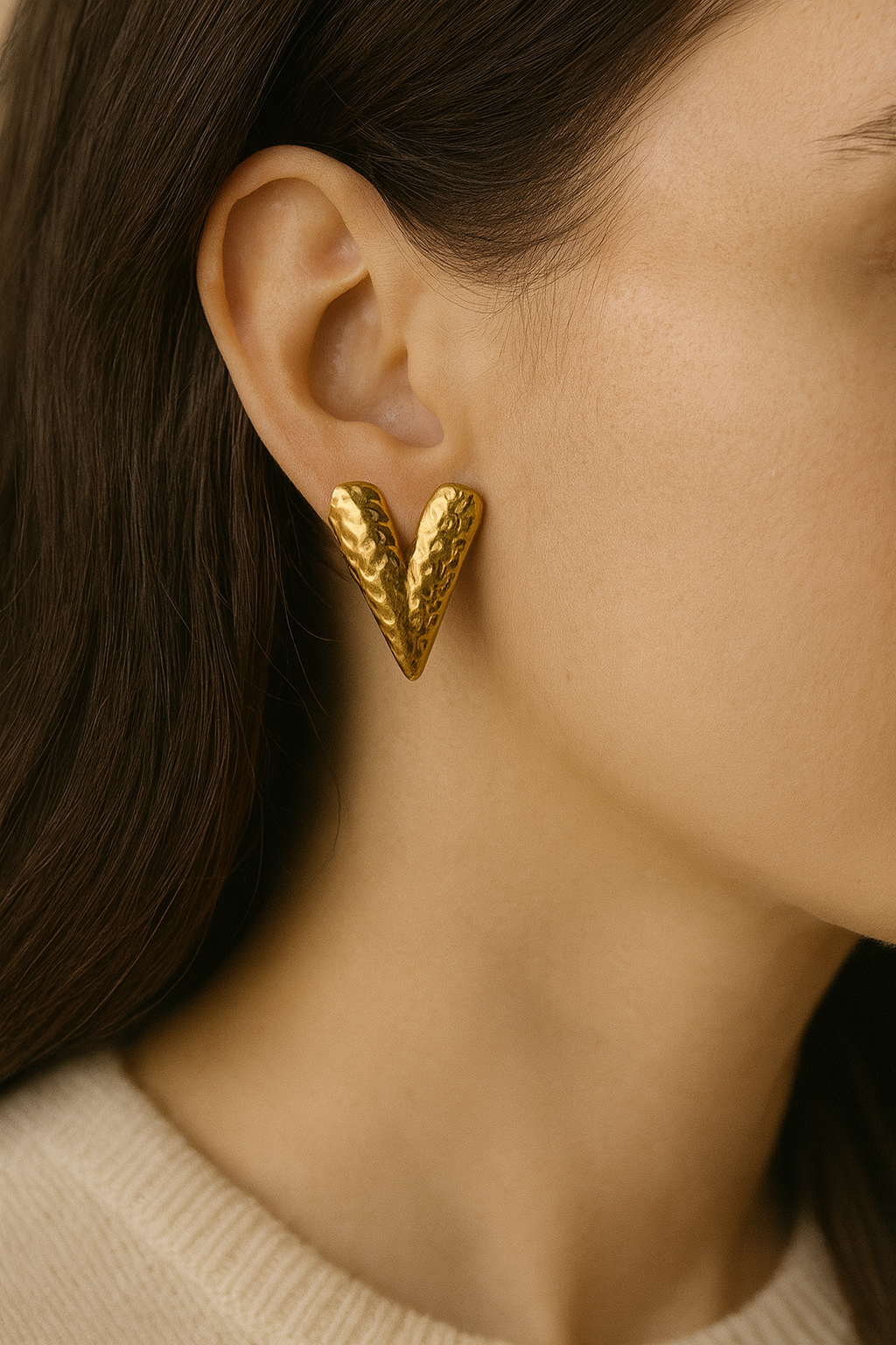 SCULPTURE TEXTURE HEART EARRINGS