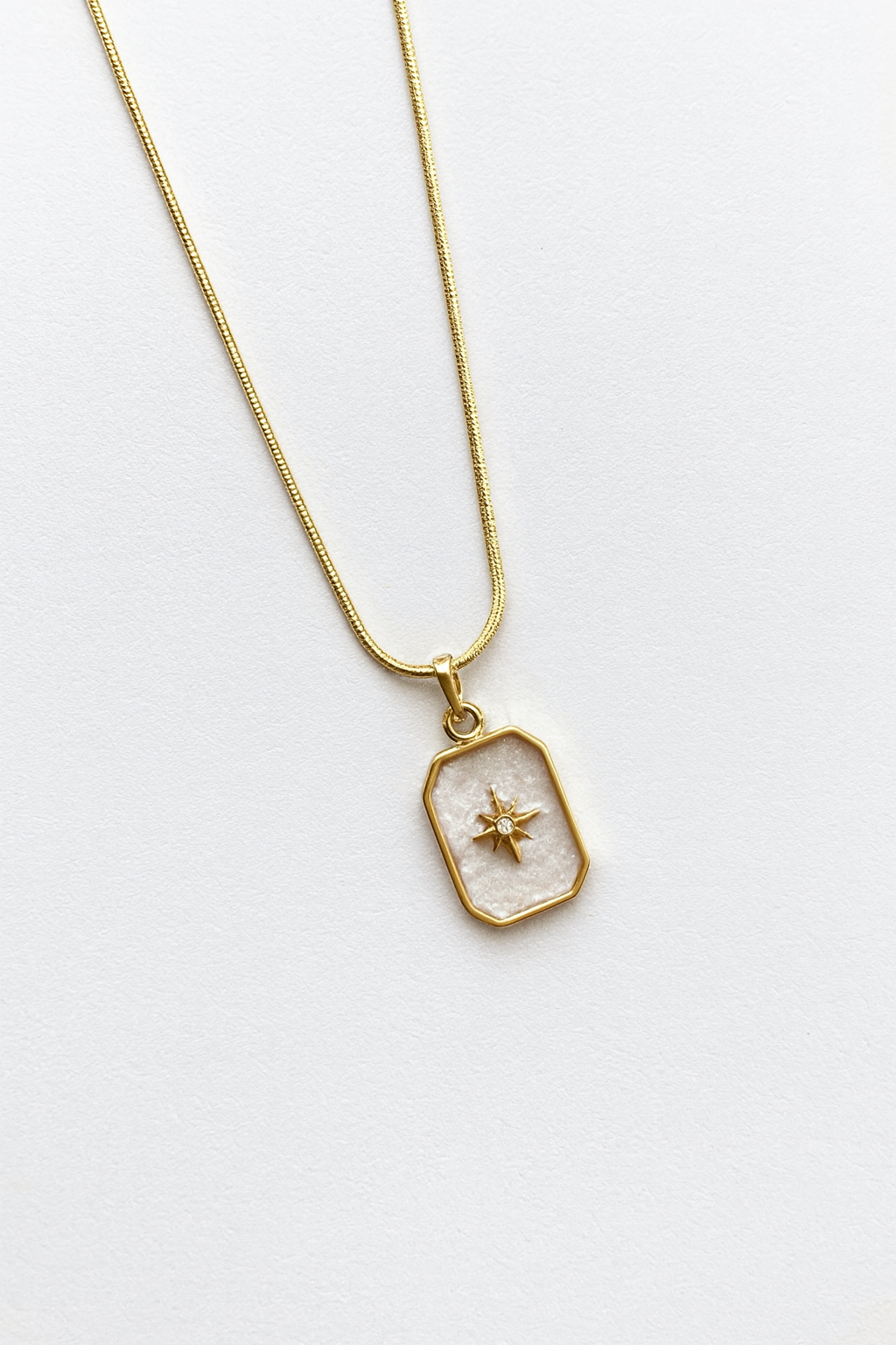 STARBRUST PENDANT NECKLACE