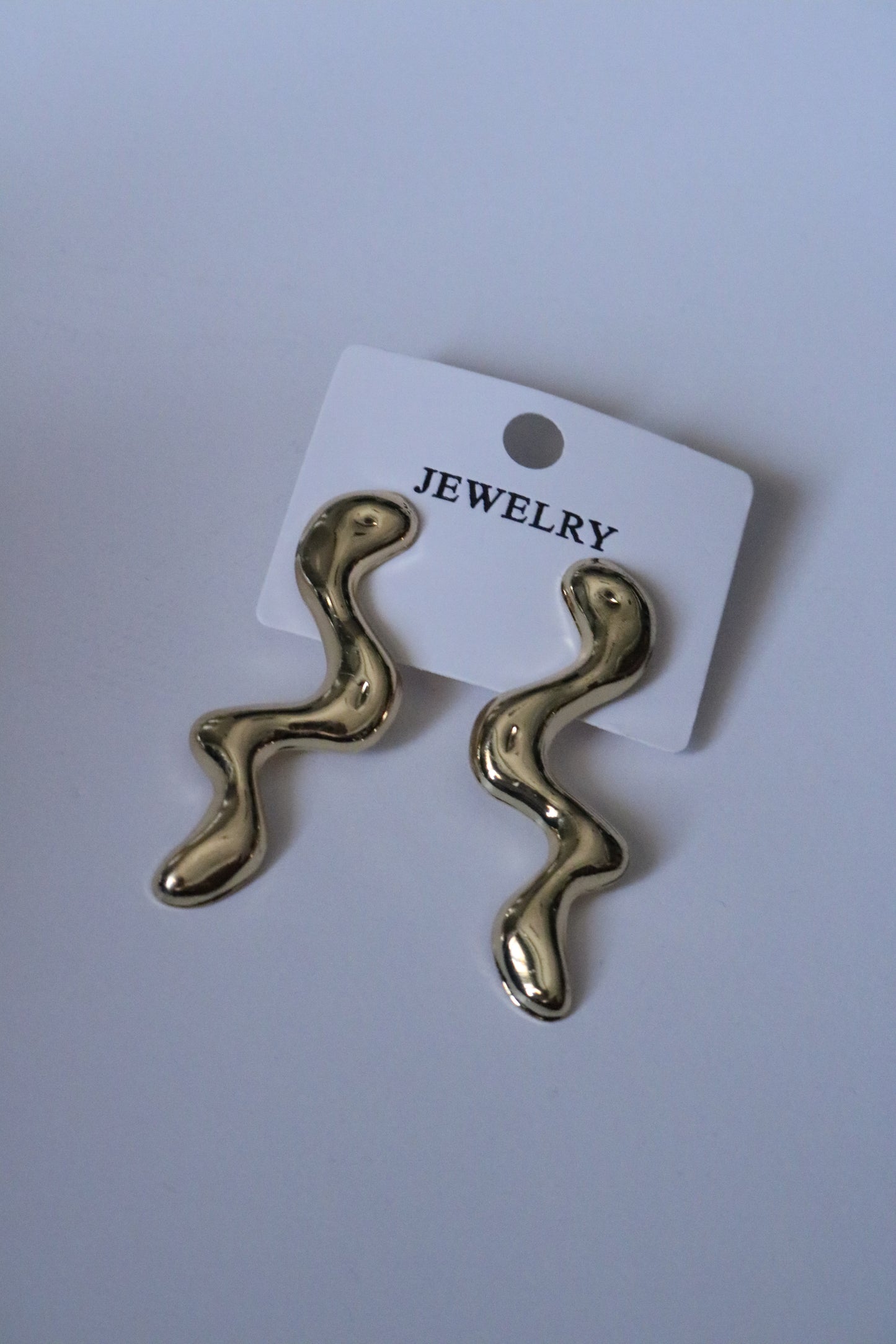 LINEAR SNAKE EARRING