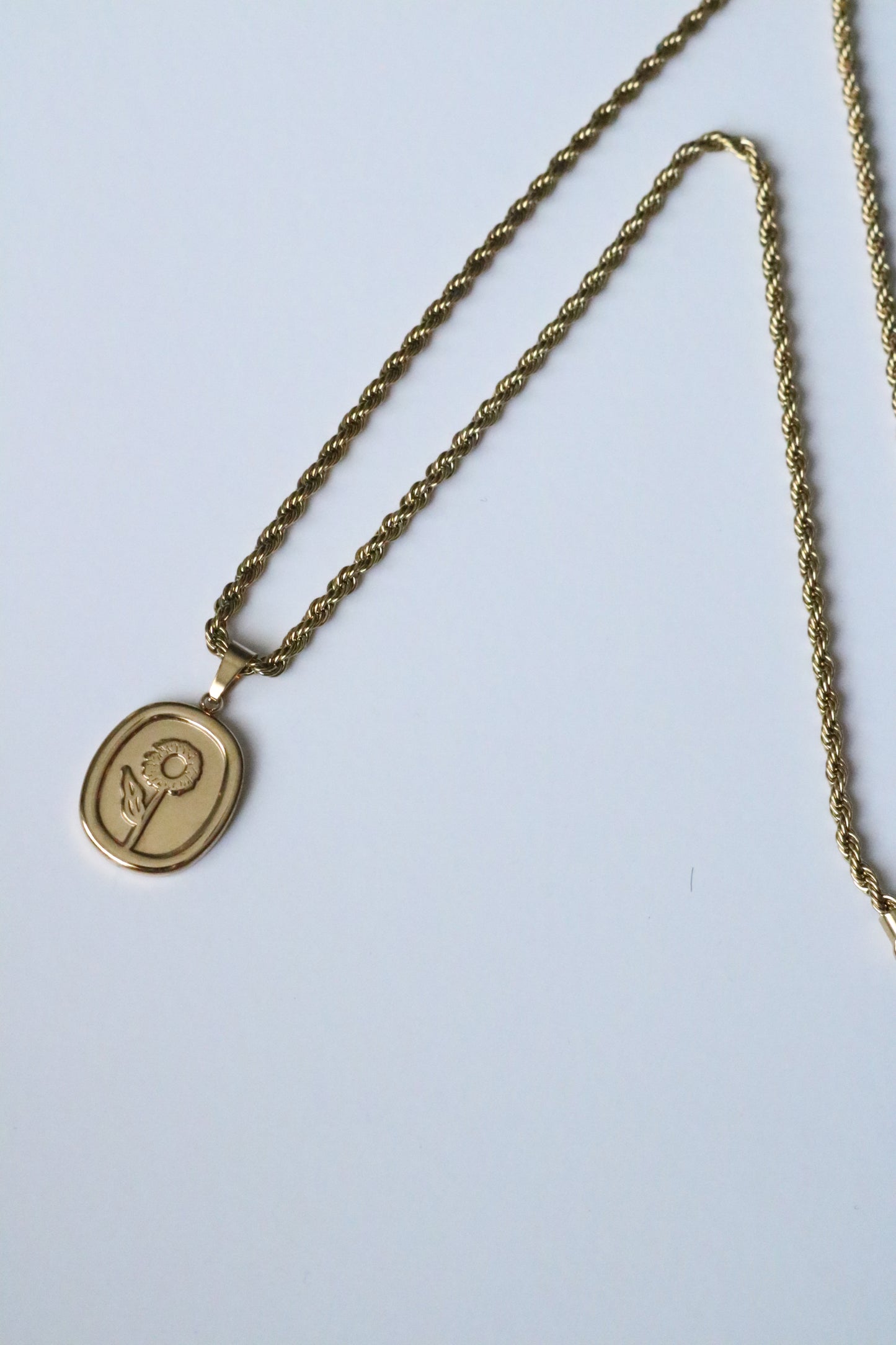 SUN FLOWER ROPE NECKLACE
