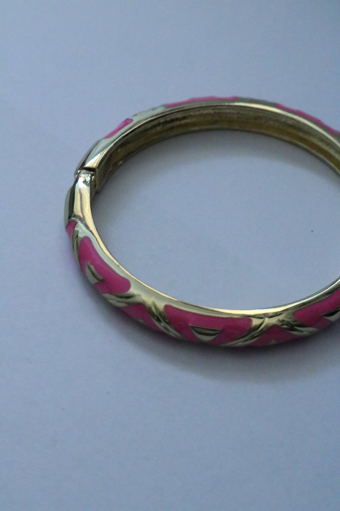 PINK& GOLD CRISSCROSS BANGLE