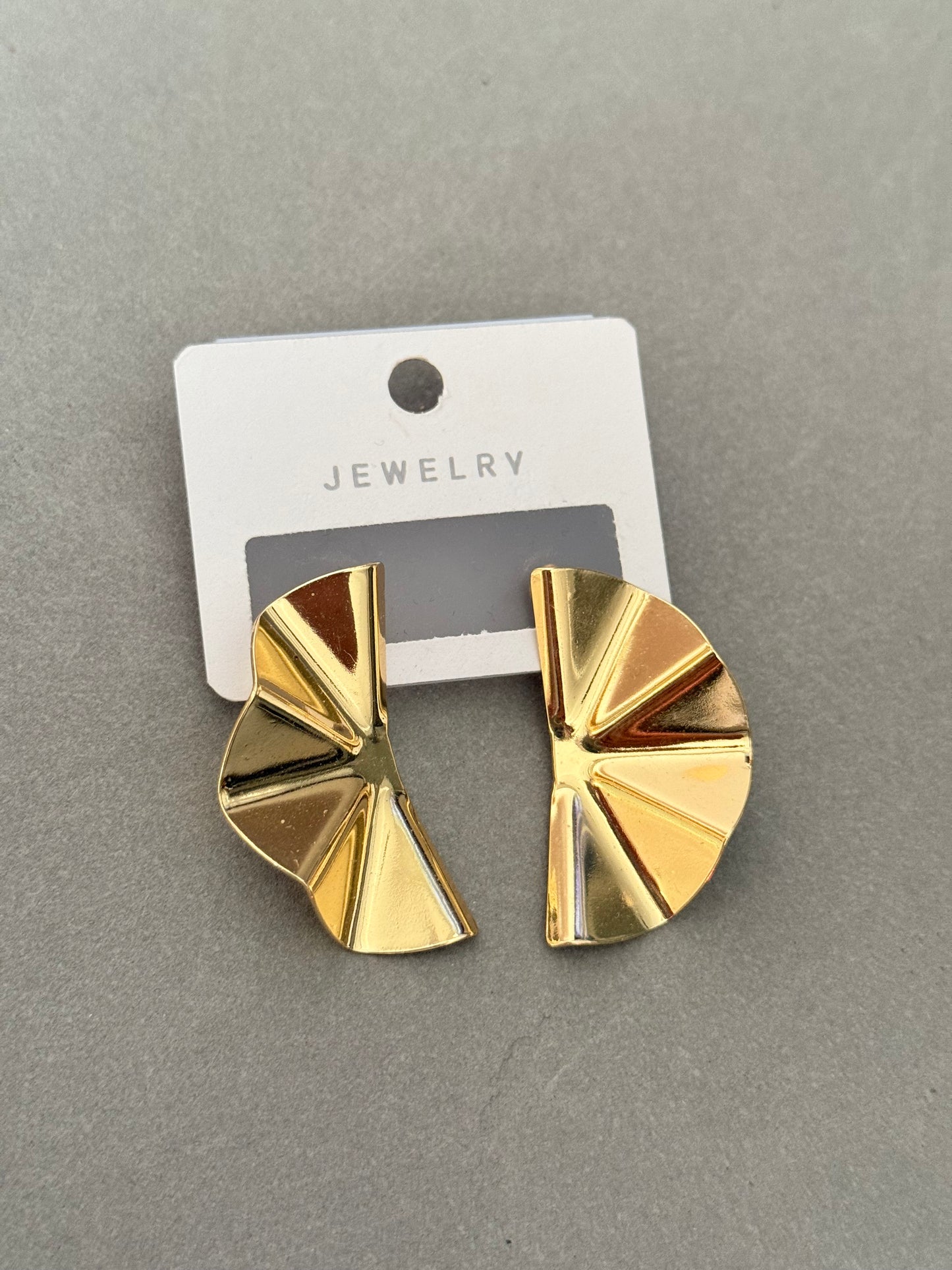 MÉDIOS EARRINGS