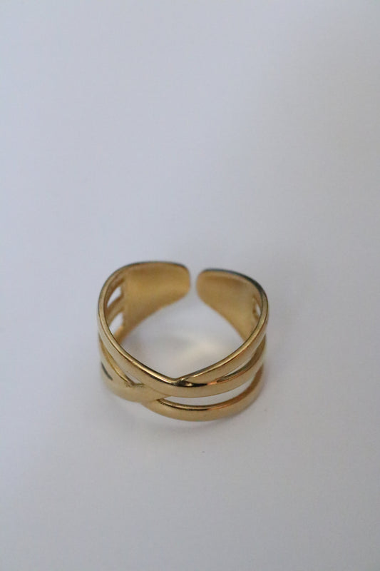 CRISS CROSS RING ( free size )