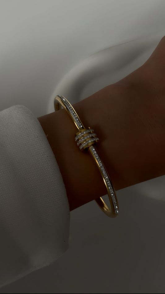 CLASSIC ZIRCON BANGLE