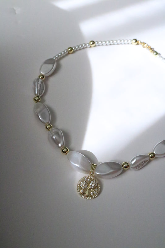 GILDEN ROOTS PEARL CHOKER