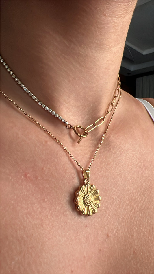 DAINTY SUNFLOWER NECKLACE