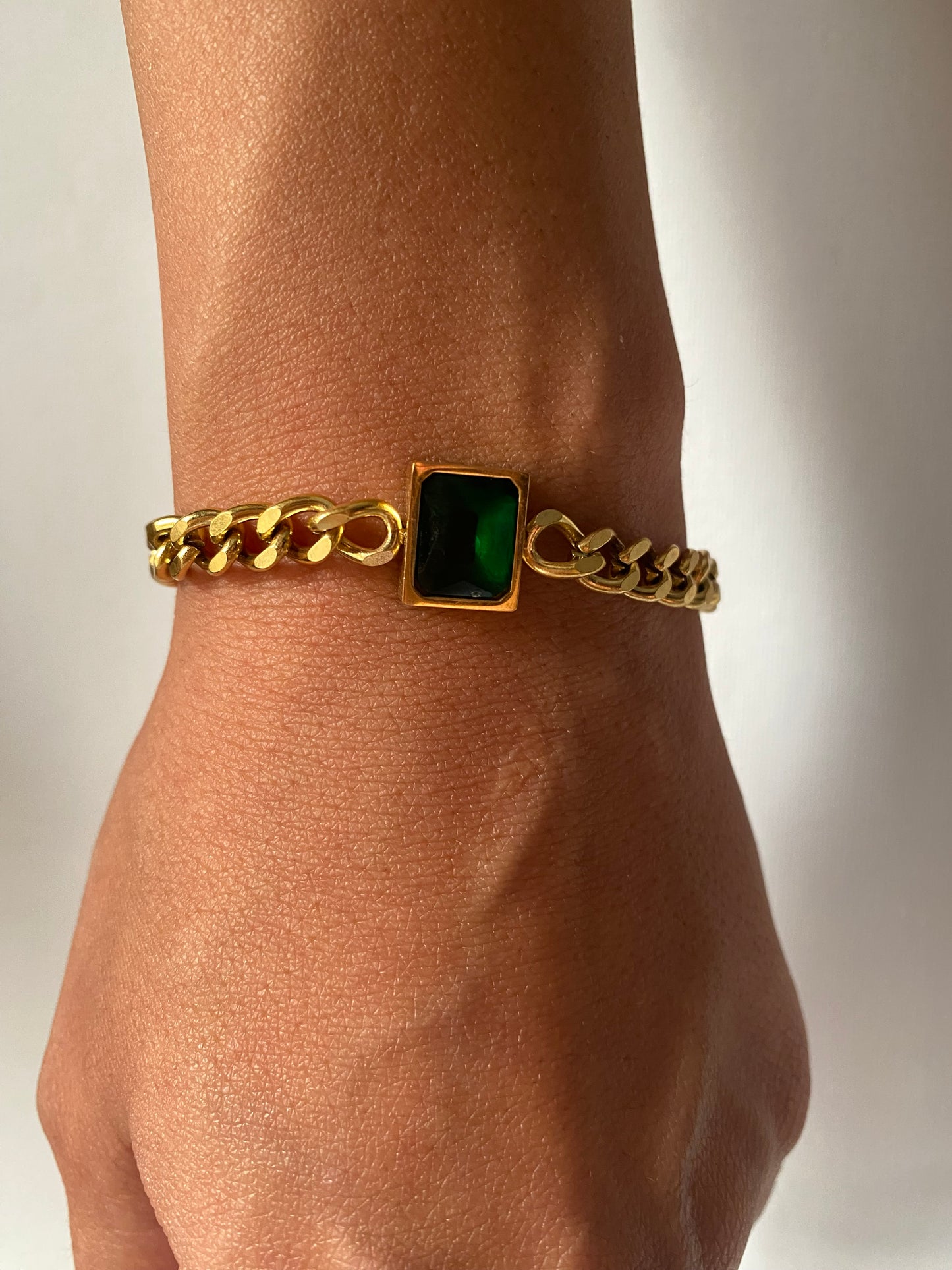 EMERALD GREEN BRACELET