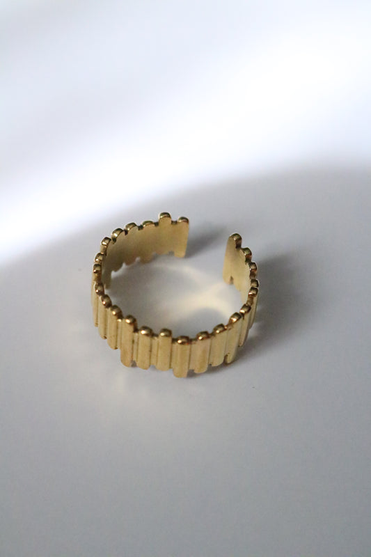 QUEEN RING (free size)