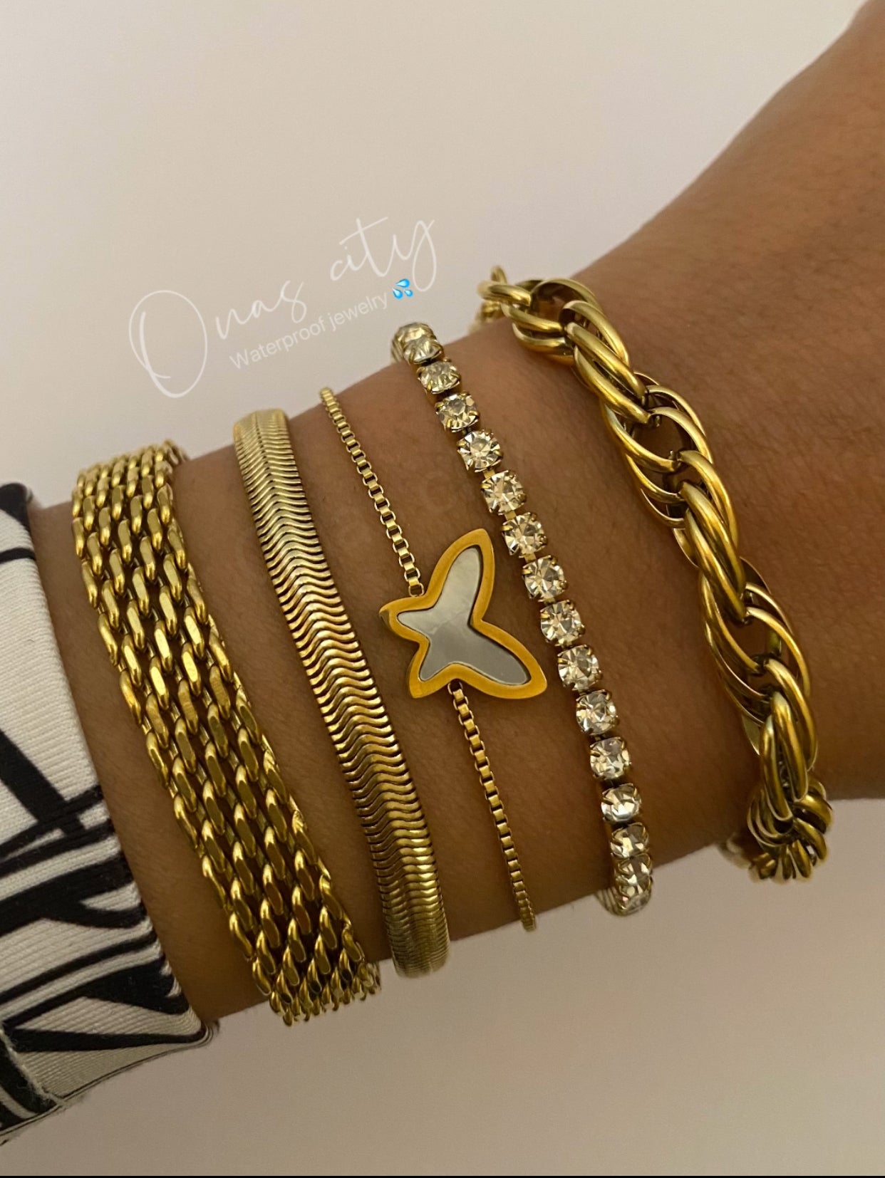 BUTTERFLY BRACELET