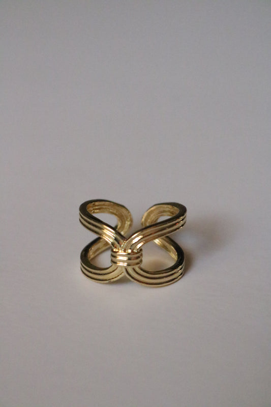 LLIAS KNOT RING ( free size )