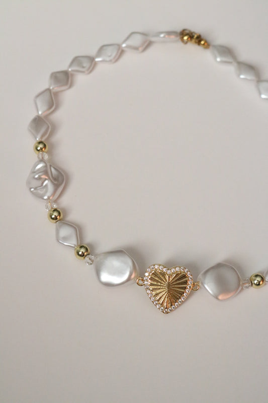 DIAMOND HEART PEARL CHOKER