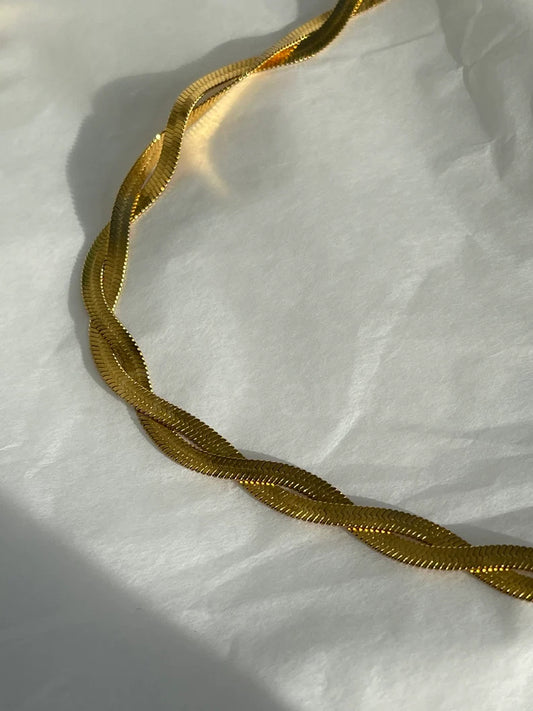 BRAIDS CHAIN