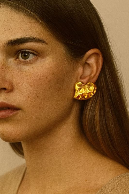 IZZY HEART EARRINGS