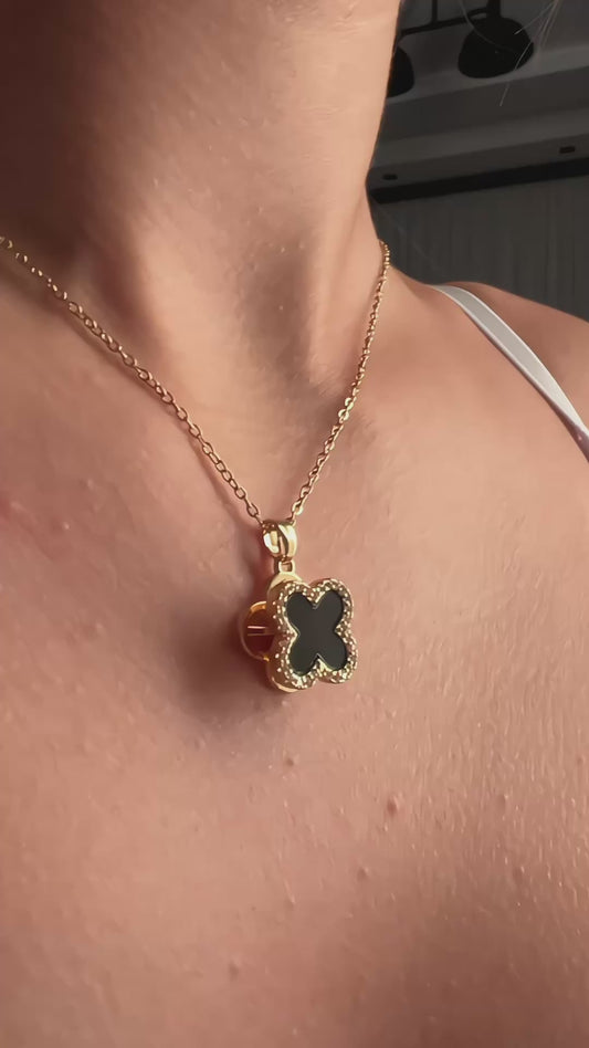 ROTATING CLOVER NECKLACE